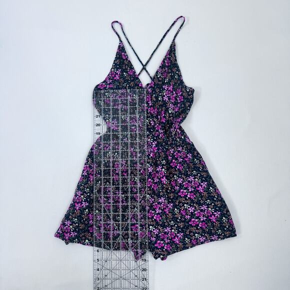 LULUS Cross Back Flowy Floral‎ Romper Womens Small Navy Pink - Picture 4 of 7